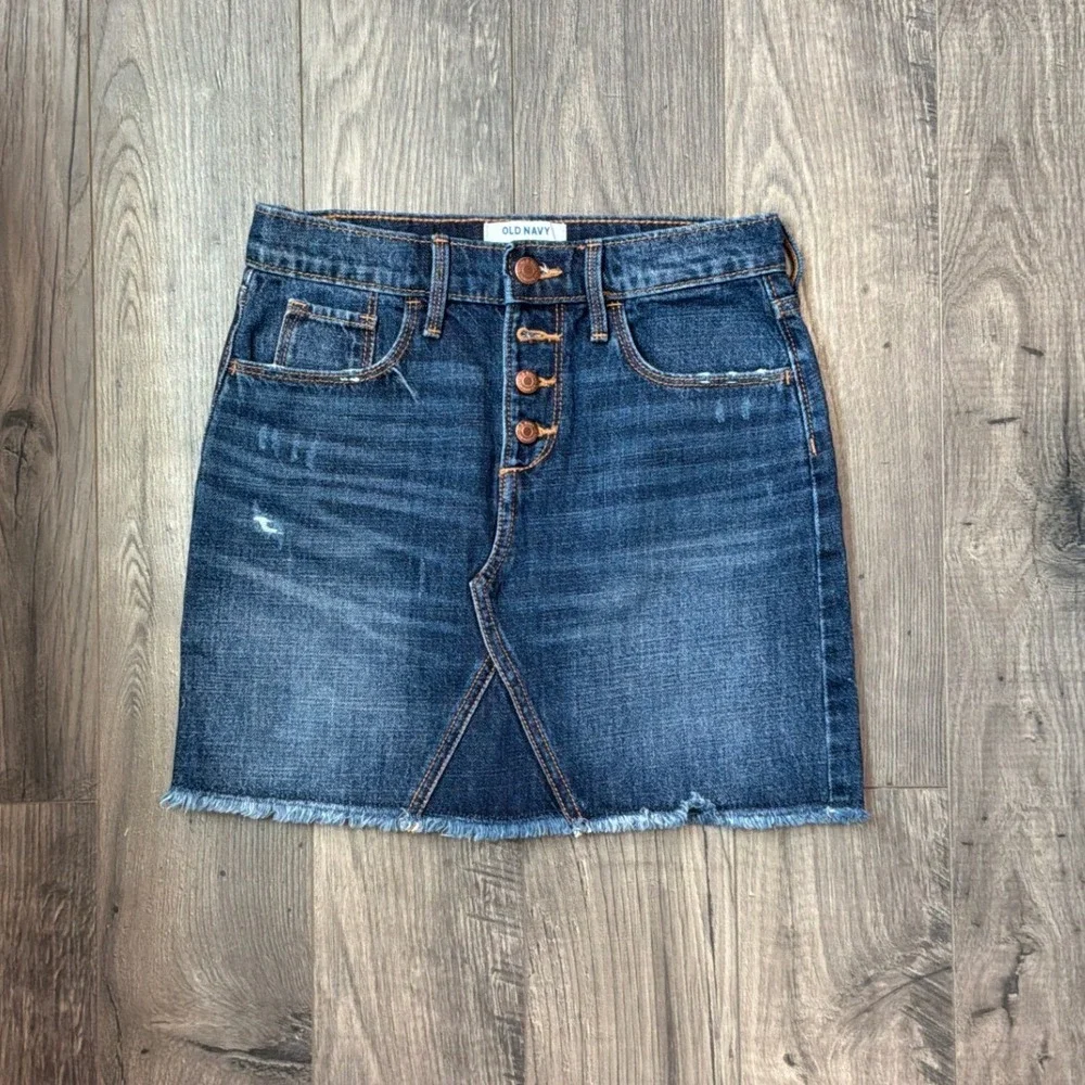 Old Navy Girls Dark Wash Button Fly Denim Mini Skirt Raw‎ Hem Size L 10-12